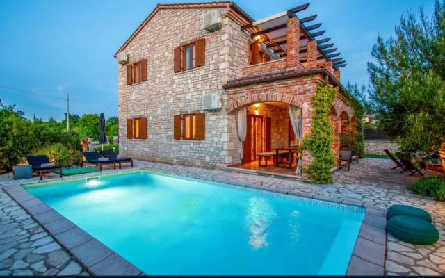 Luxuriöse Villa mit Pool in Istrien