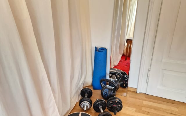 bright, cozy room in central, shared flat with lots of privacy