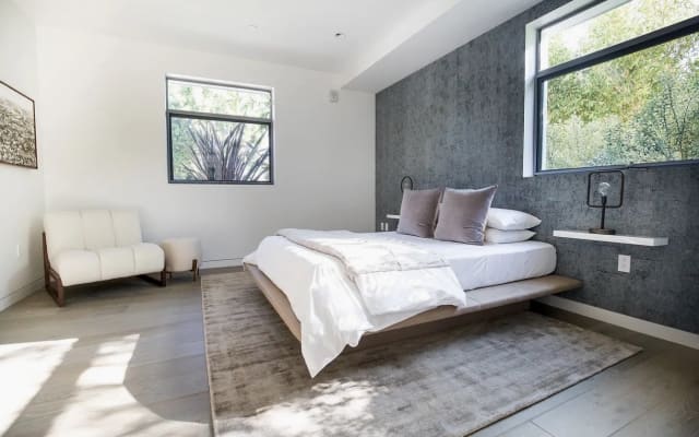 Luxury Hollywood Villa {DISCOUNTED} - Picture 7