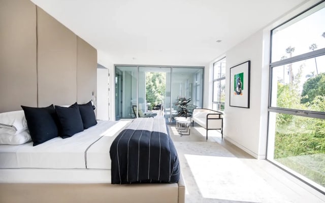 Luxury Hollywood Villa {DISCOUNTED} - Picture 8