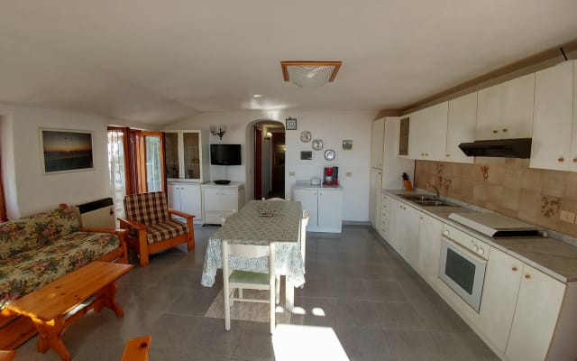Beautiful apartment on the island of Ischia with sea view terrace.