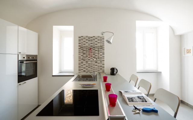 Charming Apartment in Historic Building Lacco Ameno central