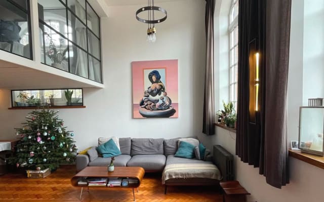 UNIQUE EN-SUITE ROOM IN STUNNING VICTORIAN SCHOOL NR ELEPHANT & CASTLE