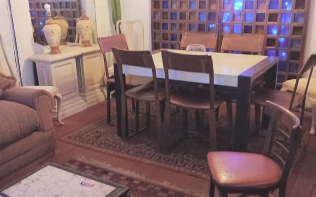 CASA IN UN LUOGO SICURO BAR ECC. I PREZZI SI INTENDONO A PERSONA