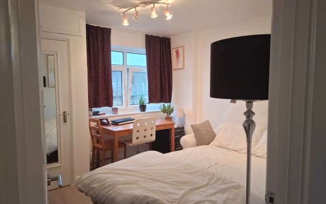 Beautiful double room in Hove