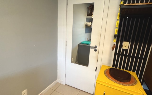 Kompaktes Zimmer mit exklusivem Bad an der Copacabana!