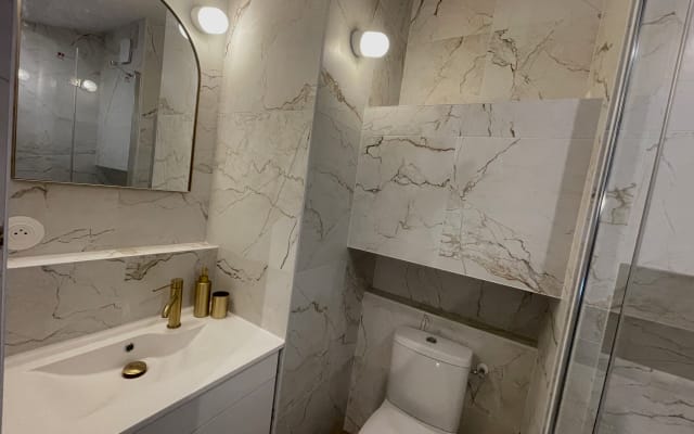 Renoviertes Haus, 2 Betten, 2 Bäder, ruhiger Hof - Paris 11