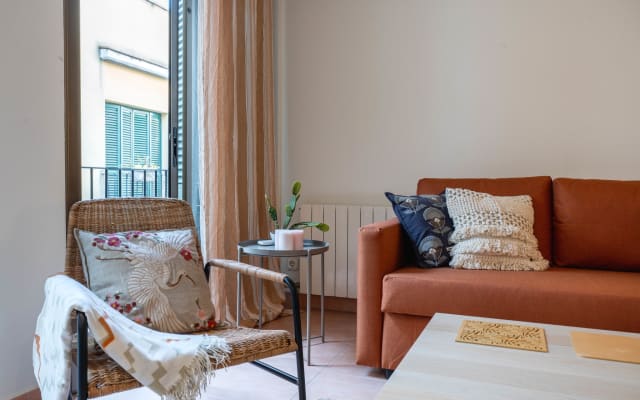Modern Boho flat, 100 metres from beach - Picture 3