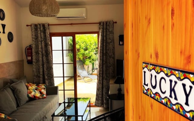 Bungalowlucky next to Yumbo