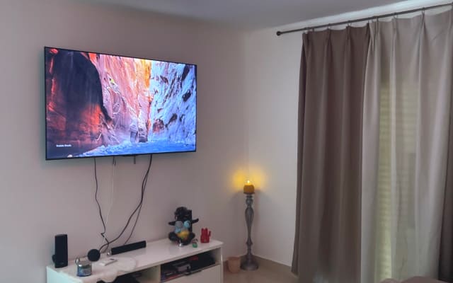 Gemütliche, moderne Unterkunft in der Nähe von Mambo Beach, sicher...
