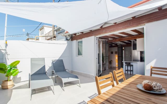 Magnificent penthouse with terrace in the gay district of Ruzafa.