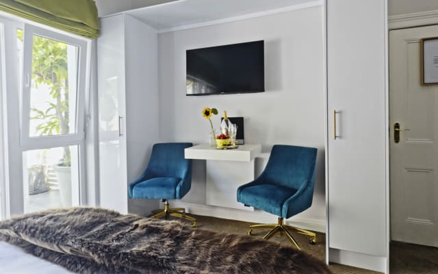 Luxurious Self-catering Units