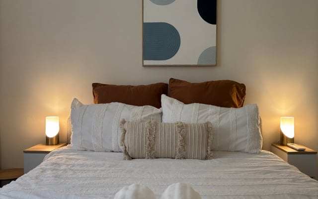 Centrally located apartment, close to the airport, city and fun!