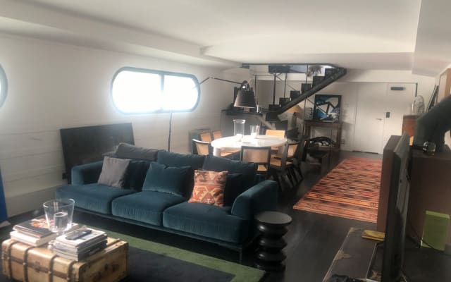 PENICHE BOIS DE BOULOGNE PARIS 16 offers 2 bedrooms 2 bathrooms