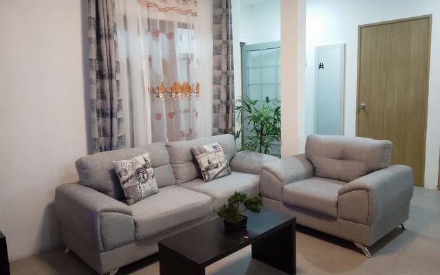 Excellent apartment located 8 minutes away from downtown, sporty