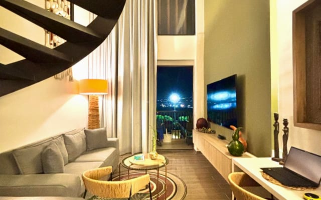 THE LOFT 405 - Loft e piscina - Tra la Città Murata e Getsemani