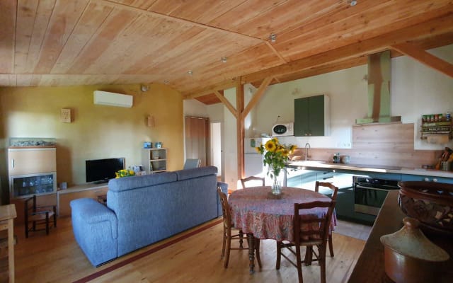 Gîte indépendant en bois et paille à 15 minutes de Toulouse.