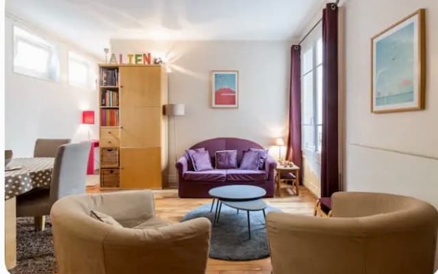 Comfortable room in an apartment near the Parc des Expositions