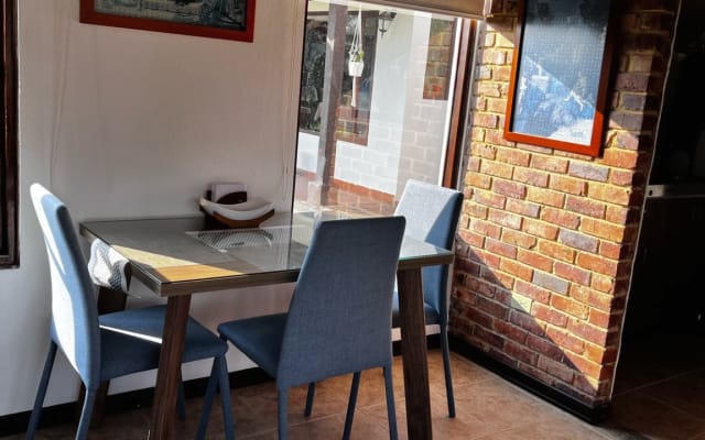 "Zingara de la Montaña: Hermosa Casa en Zipaquirá"