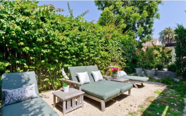 Venice Artist Bungalow 1-Bedroom with Patio