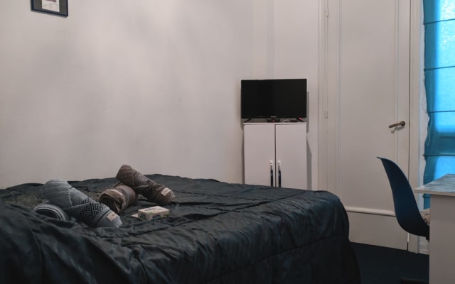 QUARTO PRIVADO "NY" COM CASA DE BANHO PRIVATIVA, O SEU LUGAR ESPECIAL! - Foto 10