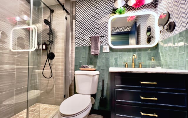 South Suite - Efficiency with private bathroom \ private patio