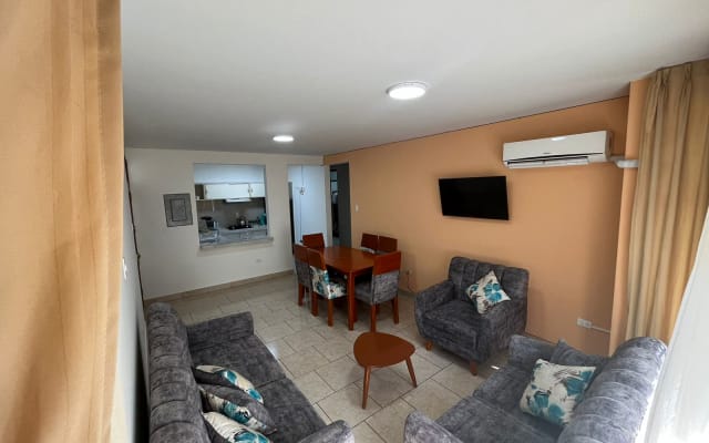 Apartamento moderno e seguro no coração de Piura - Conforto e localizaç