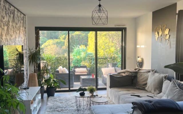 Loue chambre dans grand appartement vue sur la nature