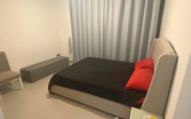 Charming room for Rent!