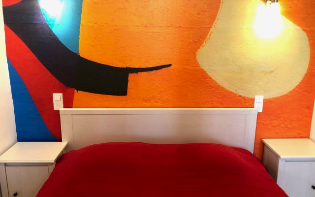 In the heart of the city, renovated & air-conditioned, Le Off Sète
