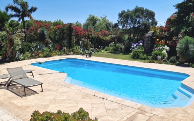 Cómoda habitación en una magnífica villa a 1 km de la playa gay - Foto 7