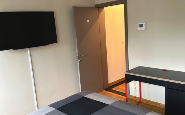 Schönes Stadthaus in guter Lage gegenüber der Kirche