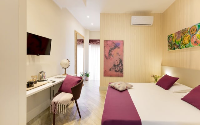You room in Naples Historical Centre!