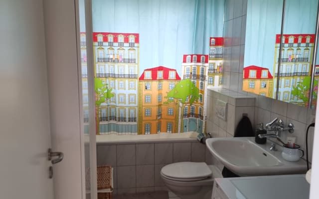 Appartement spacieux situé dans un quartier calme mais central