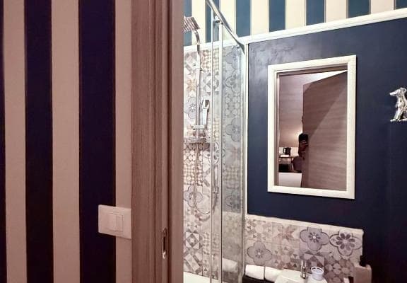 Große komfortable Suite mit Terrasse ********