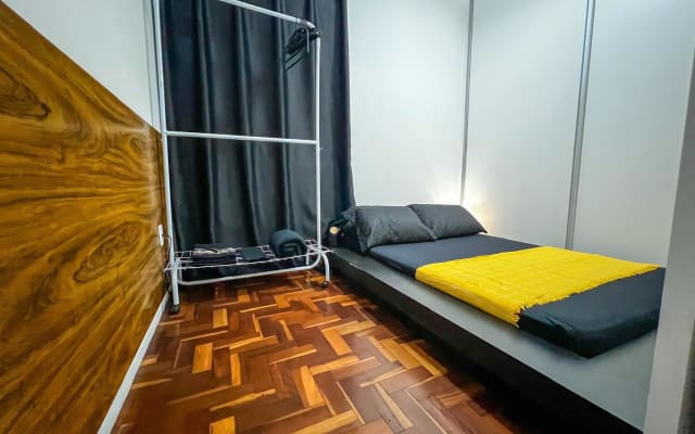Confortável quarto em apartamento próximo ao centro de BH.