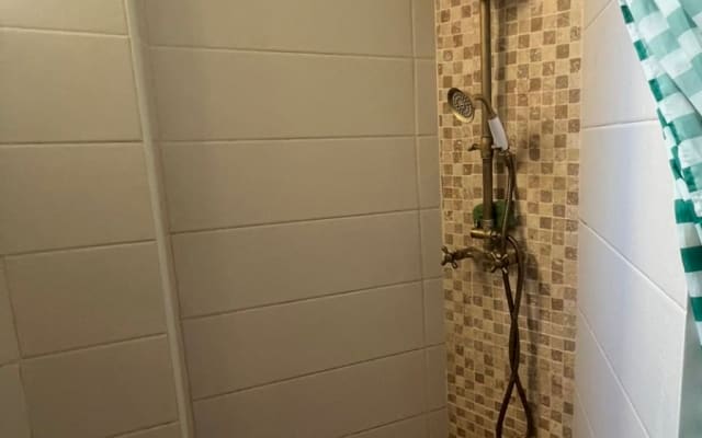 Appartamento condiviso a Nizza-Liberazione/bagno privato