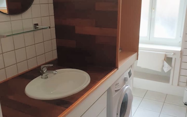 2-room apartment (4 pers) between Place Wilson and Parc de la Colombièr
