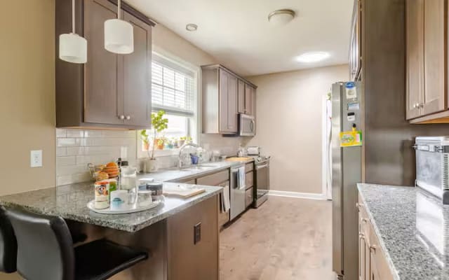 Saubere, neue, ruhige Haus in der Nähe der Innenstadt von Minneapolis - Foto 8