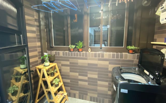 L'annuncio di Calvin su misterb&b - Balcone con lavatrice