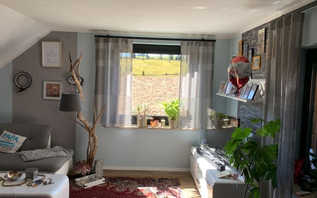 Ich teile mein Bett bzw. meine Schlafcouch im schönen Frankenwald