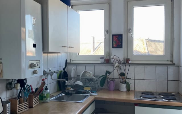 Um quarto privado perto da estação principal de Düsseldorf