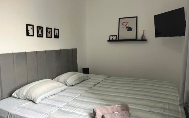 Suite mit Kingsize-Bett und Wi-Fi in Strandnähe