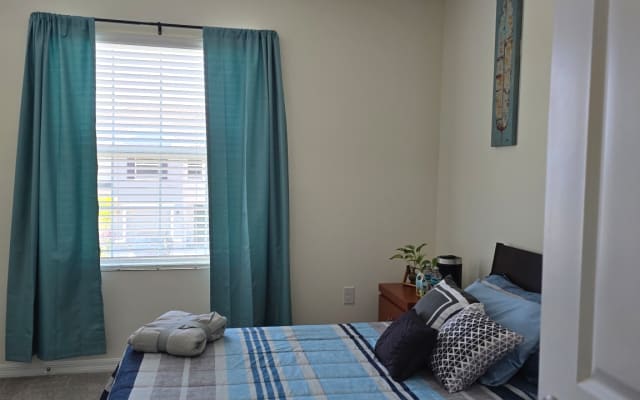 Schönes Zimmer in Wesley Chapel, FL