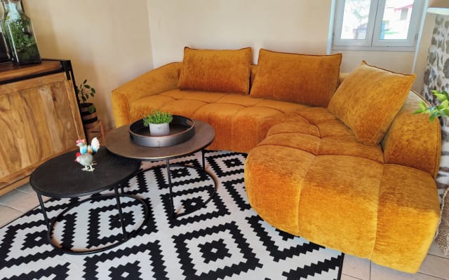 Petite chambre dans maison au milieu de la Brière.
