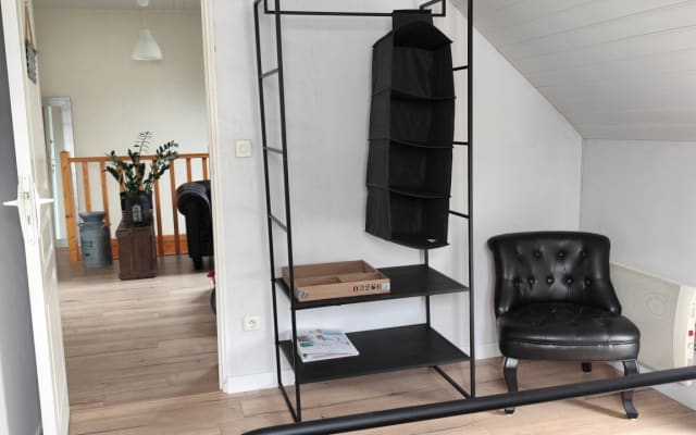Petite chambre dans maison au milieu de la Brière.