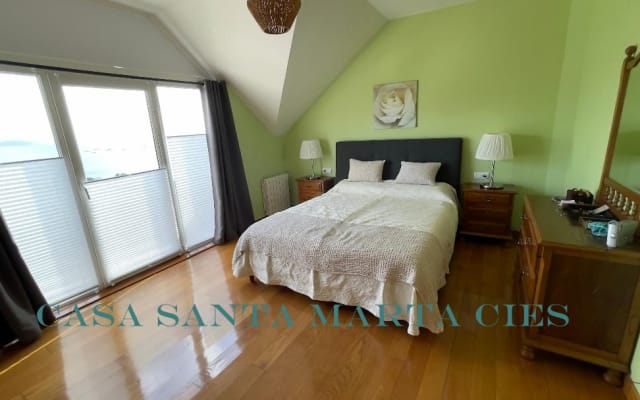 Santa Marta Cies House. Your perfect refuge overlooking the Cies...