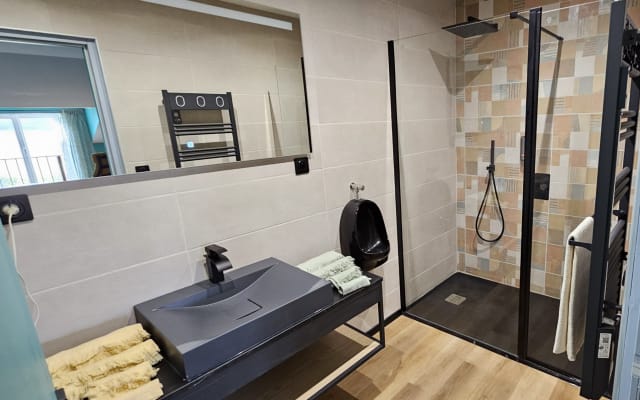Zimmer Troy Hotel Gay erwachsene naturist nur Landes Baskenland.