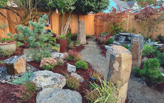 Charming basement suite with tranquil garden, in historic North Tacoma