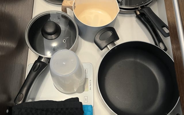 Jasön's listing on misterb&b - Pots & pans